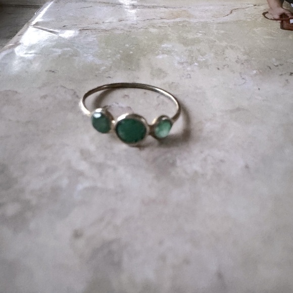 Sundance Gold and Green Ring with Prong-Set Stones - Picture 2 of 3